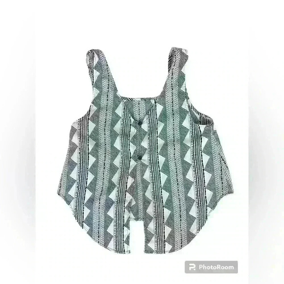 Summer Tank Top Size Small - Picture 2 of 3